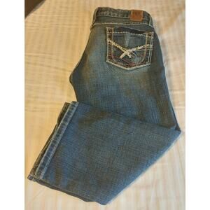 Buckle BKE Women’s Sabrina Size 27 Cropped Jeans 19 inch Inseam. Distressed
